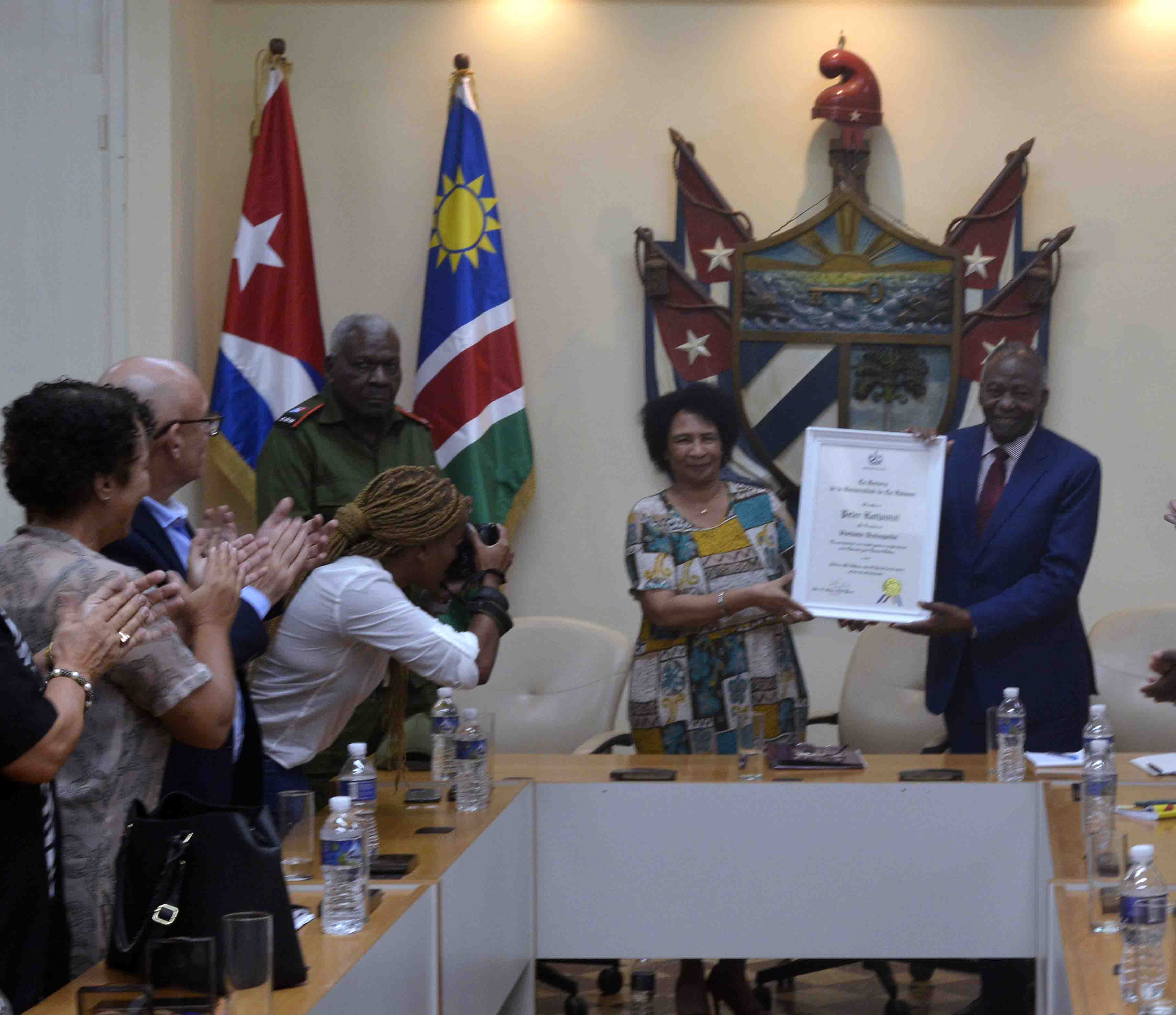 Recibió Presidente de la Asamblea Nacional de Namibia la Condición de Visitante Distinguido de la Universidad de La Habana